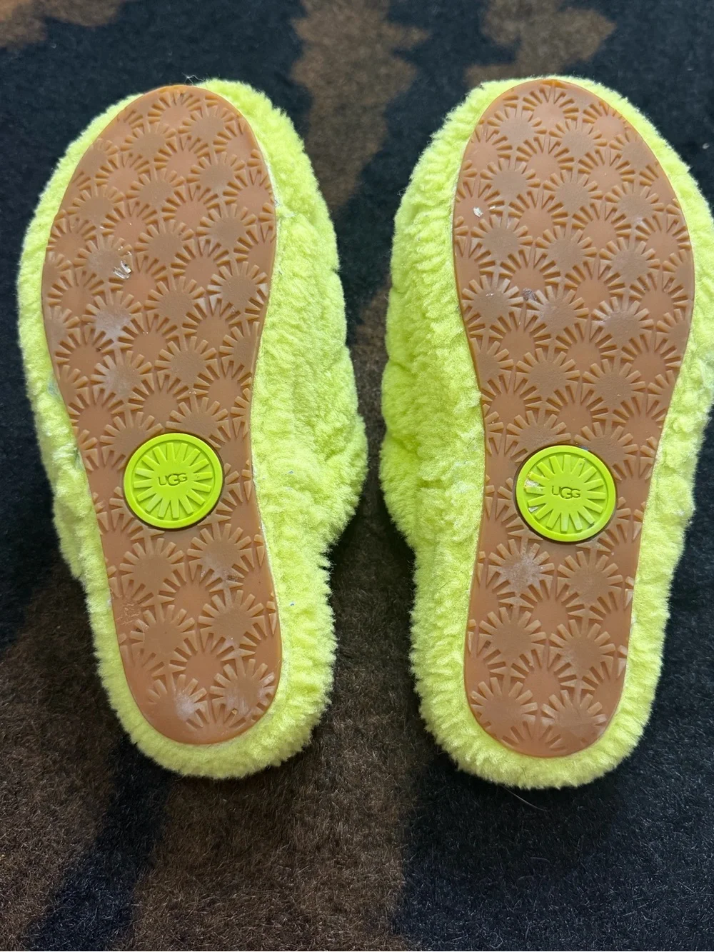 UGG bright cozy